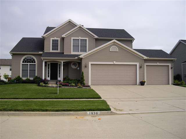 2938 Blue Heron, Normal, IL 61761