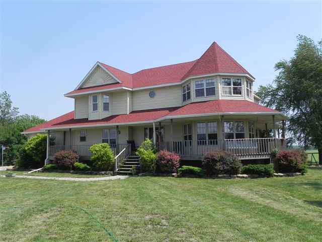 1654 700th Ave., Lincoln, IL 62656