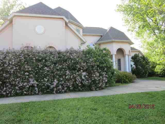 24112 Ron Smith Memorial Hwy., Hudson, IL 61748