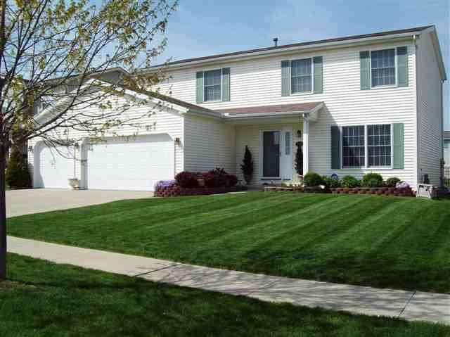 1505 Cashel Dr., Bloomington, IL 61704