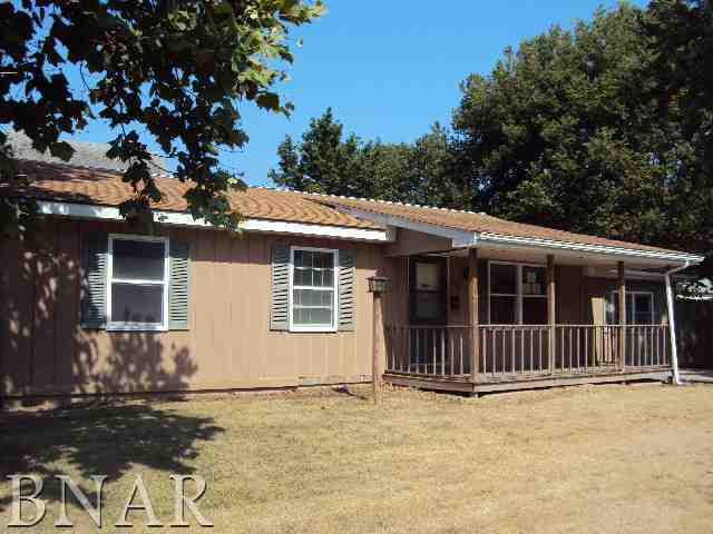 220 S Hallam, Farmer City, IL 61842