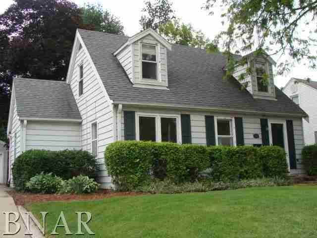 1505 S Linden St., Bloomington, IL 61701