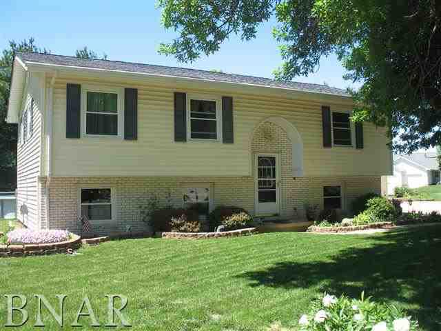7 Blair Ct., Clinton, IL 61727