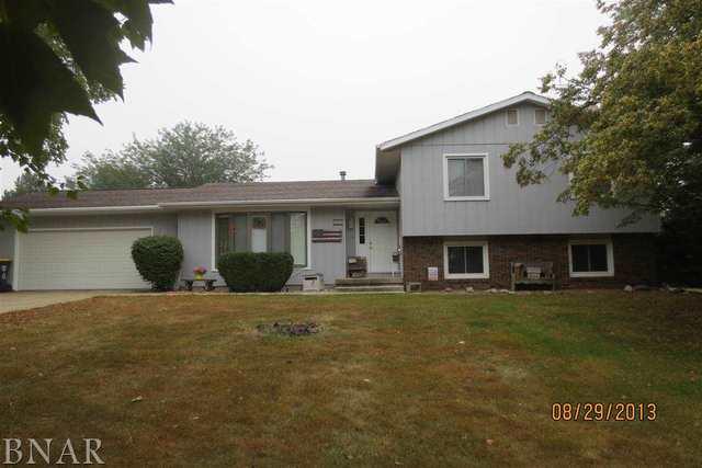 8661 Prairie Tr., Bloomington, IL 61705