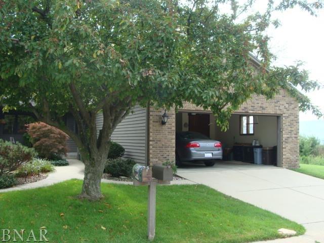 1509 Ft Jesse #15, Normal, IL 61761