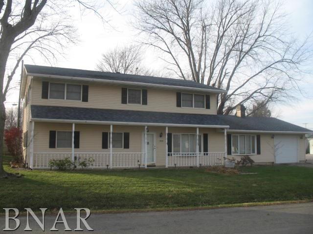 709 S Alexander St., Clinton, IL 61727