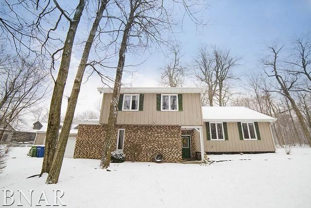 8 Ridge Dr., Lexington, IL 61753