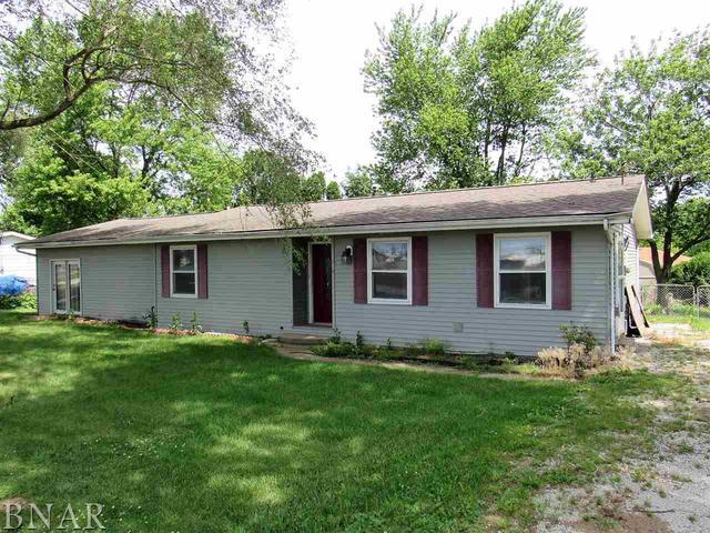 1029 E Jemima St., Clinton, IL 61727