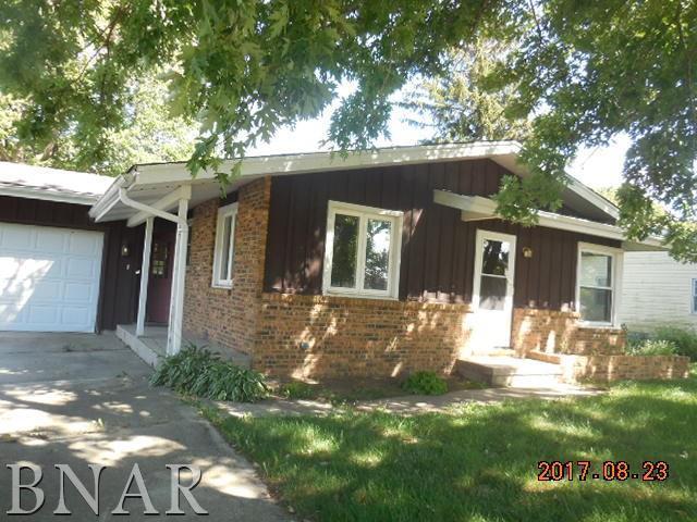 1104 N Church, Roanoke, IL 61561