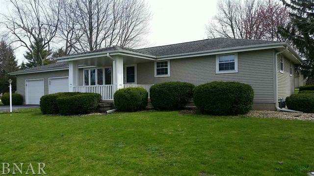 480 E Sixth St., El Paso, IL 61738