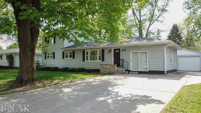 207 S Washington St., Hudson, IL 61748