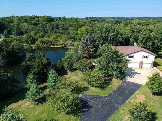 5401 Hickory Manor Ln., Clinton, IL 61727