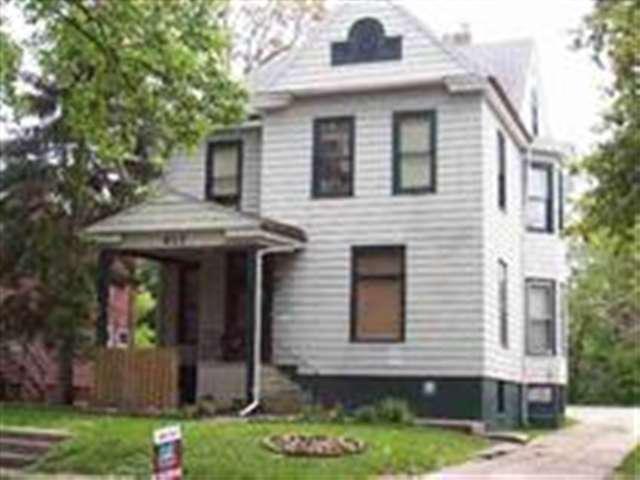 617 E Locust St., Bloomington, IL 61701