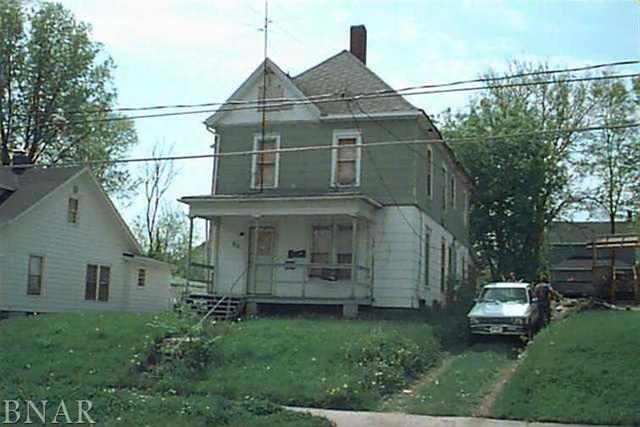812 W Washington St., Bloomington, IL 61701