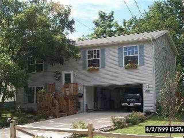 109 W Poplar, Normal, IL 61761