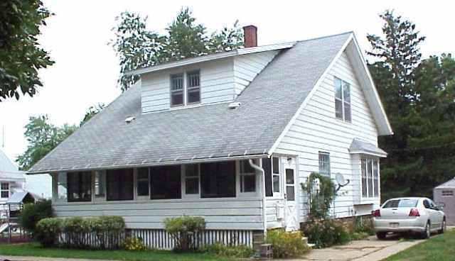 405 SE Park, Clinton, IL 61727