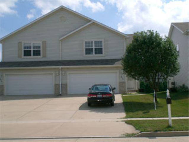 2813 Gill St., Bloomington, IL 61704