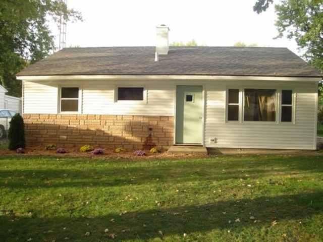 1206 Prairie Ln., Bloomington, IL 61701