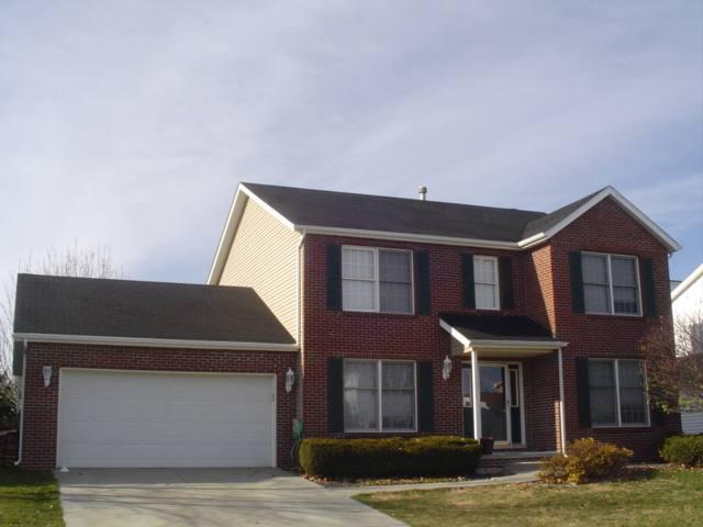 1216 Chatham Ln., Bloomington, IL 61704