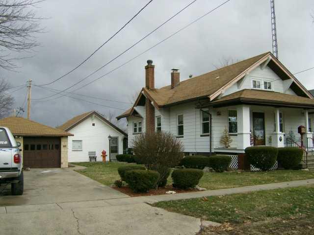 309 E Clay, Clinton, IL 61727
