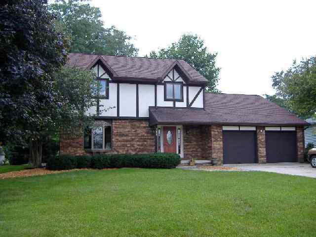 366 Seven Pines Dr., El Paso, IL 61738