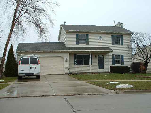 2704 Clearwater Ave., Bloomington, IL 61704