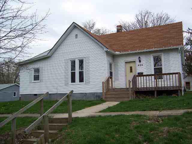 406 S Main St., Mackinaw, IL 61755