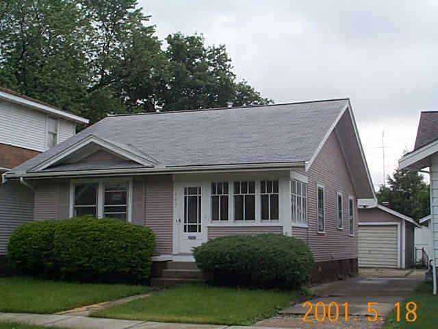 1407 E Taylor St., Bloomington, IL 61701