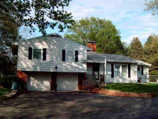 18738 Hwy 150, Bloomington, IL 61704