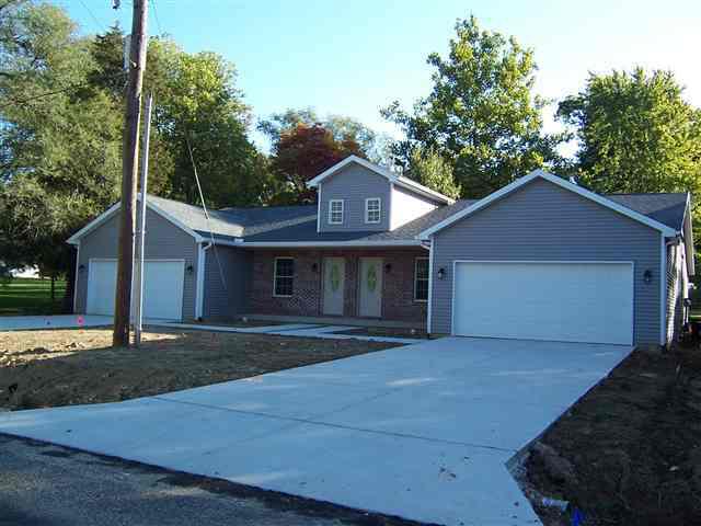 112 N Juliana St., Mackinaw, IL 61755