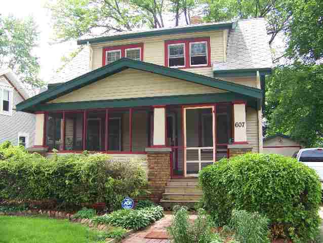 607 S Vale St., Bloomington, IL 61701