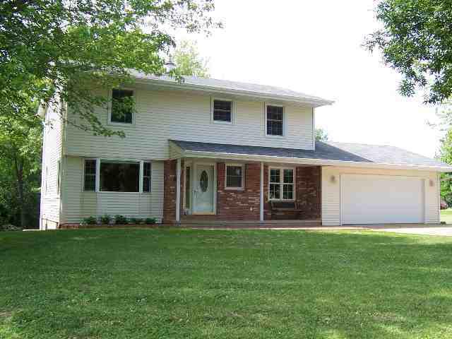 1467 NE Windermere Dr., Tremont, IL 61568