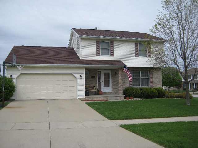 2708 Clearwater Ave., Bloomington, IL 61704
