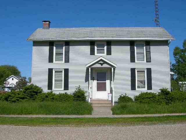 8583 Foster St., Shirley, IL 61772