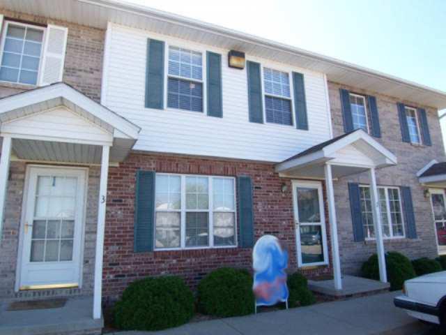 31 Fetzer Ct. #2, Bloomington, IL 61704