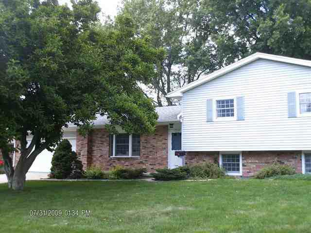 1204 Spear, Normal, IL 61761