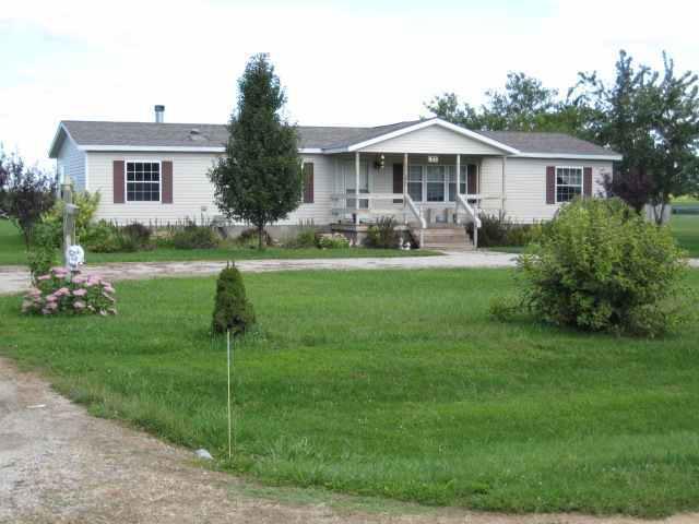 316 Paris St., Dewitt, IL 61735