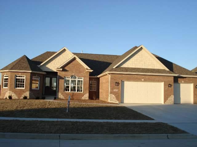 2806 Vrooman, Bloomington, IL 61704