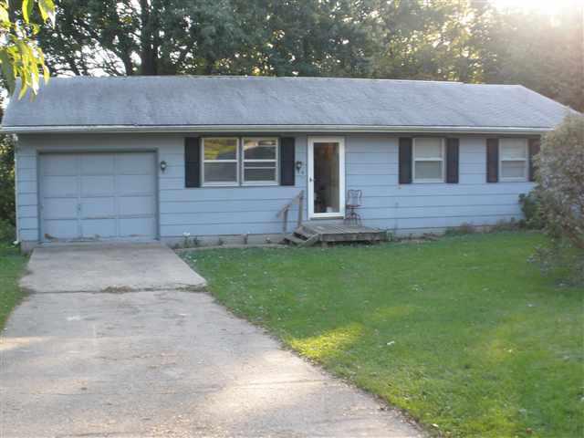 6 Tarter Ct., Clinton, IL 61727