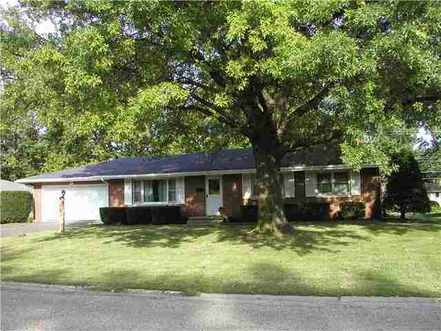 10 Grandview, Normal, IL 61761