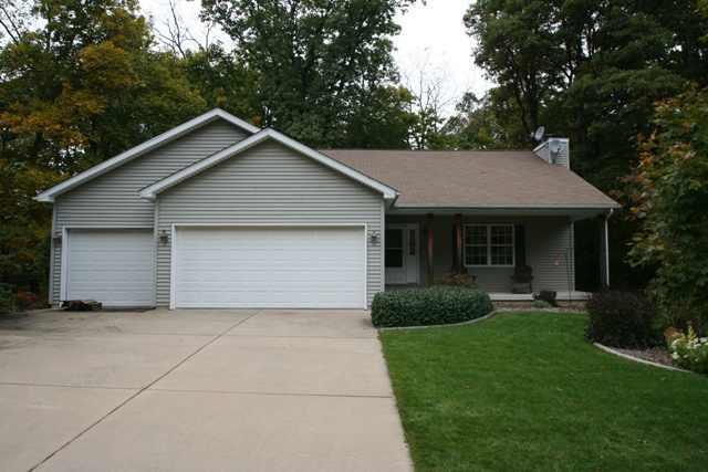7 London Ct., Mackinaw, IL 61755