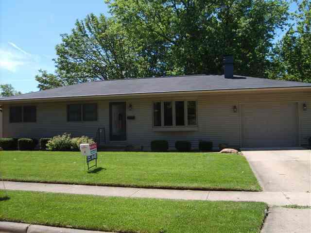 1225 Roland Dr., Normal, IL 61761