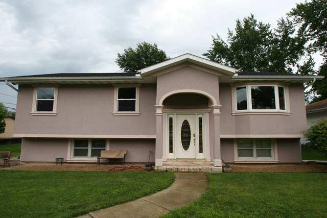203 W Fourth St., Mackinaw, IL 61755
