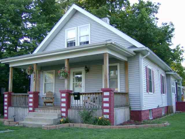 223 E Julia, Clinton, IL 61727