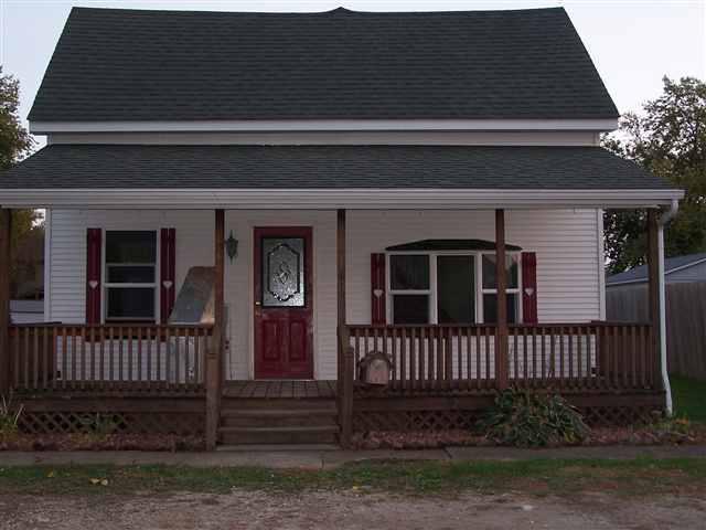 512 E Clay, Clinton, IL 61727