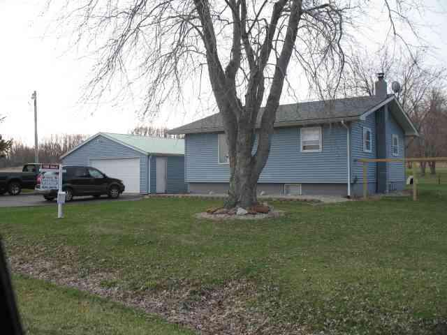 9200 Texas Church Rd., Clinton, IL 61727