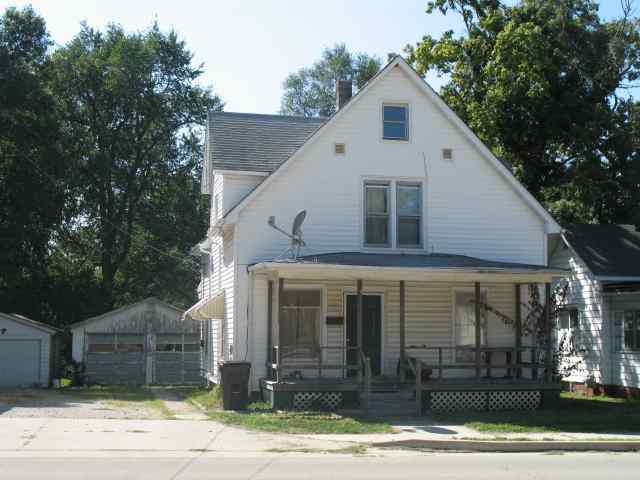 731 N Grant St., Clinton, IL 61727
