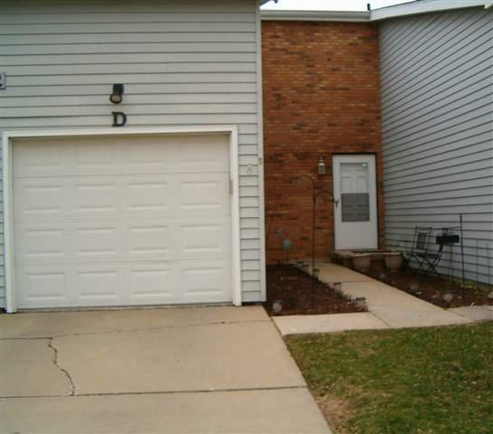 1532 D Hunt Dr., Normal, IL 61761