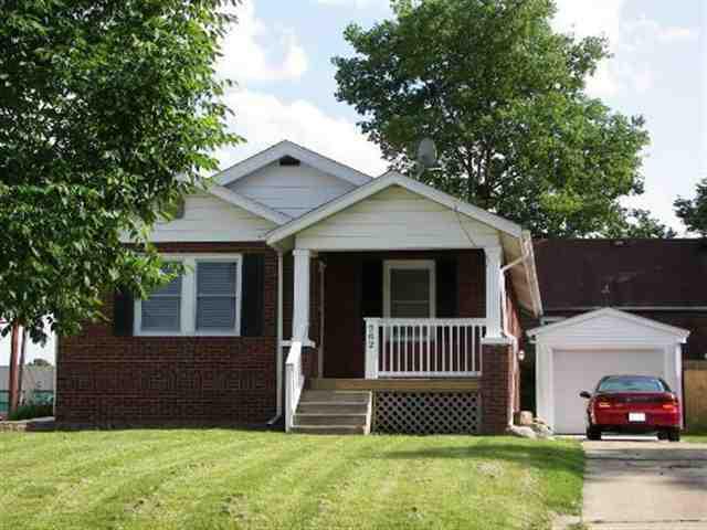 202 W Kelsey, Bloomington, IL 61701