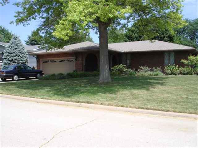 208 Bird Ct., Normal, IL 61701